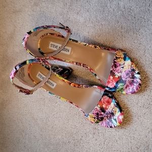 Steve Madden sandal pumps, bright florals, gently worn, size 9